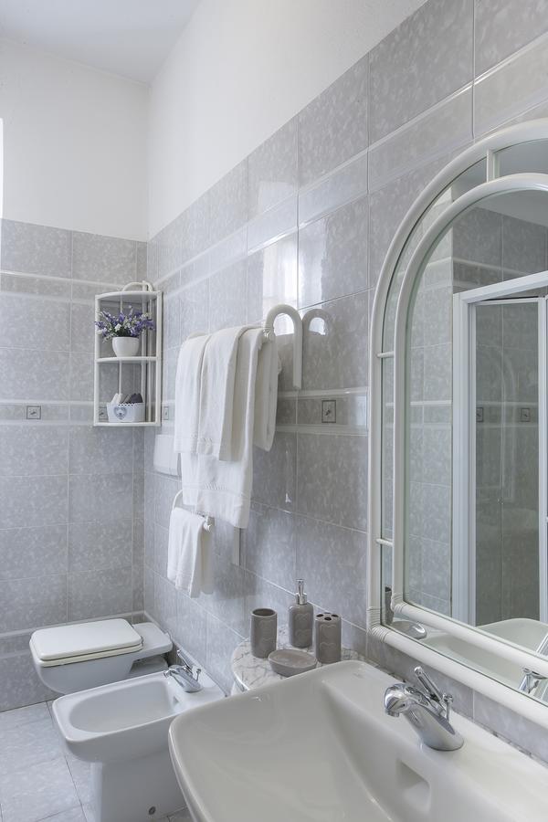 Lord Nelson - Camere Chiavari Exterior foto